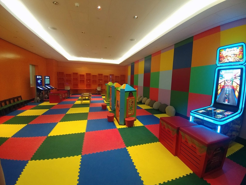 Emirates Dubai Business Class Lounge play room  - only1invillage.com
