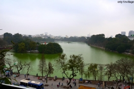 busy in the cities of VietnamHANOI CENTRAL LAKE