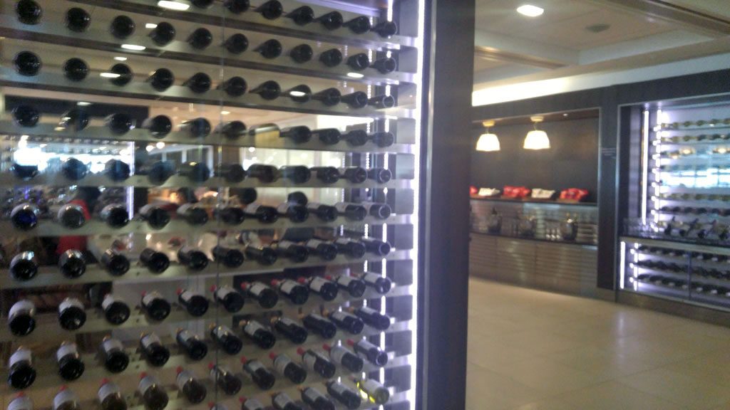 British Airways T5 business class lounge London Heathrow Review