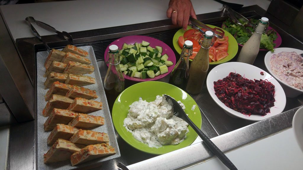 British Airways T5 business class lounge London Heathrow Review