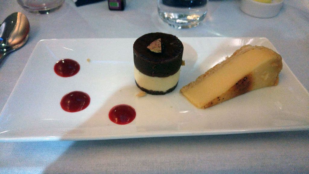 BA A380 business class flight London to Singapore