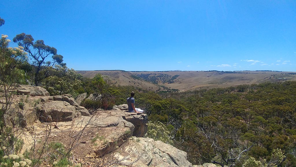 Werribee Gorge State Park Hiking Clifftop