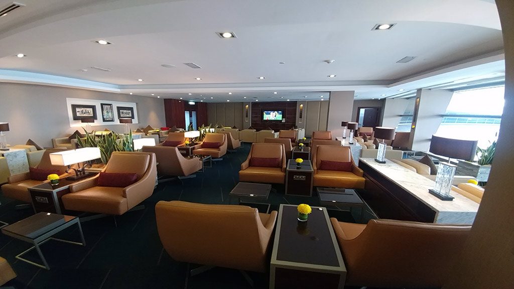 Emirates Business Class Lounge KL