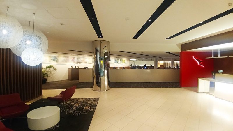 Qantas business class lounge Melbourne International review only1invillage