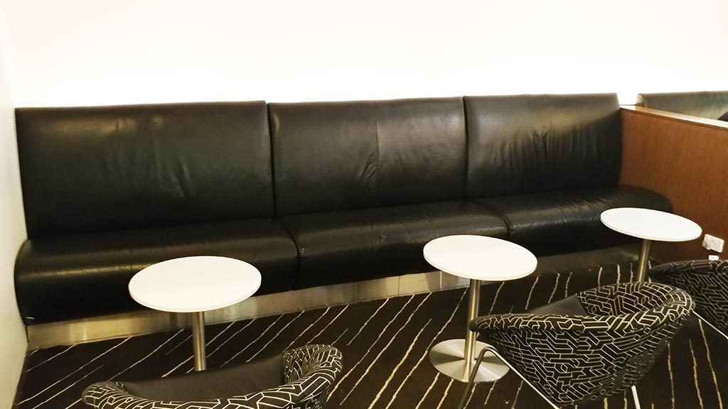 Qantas business class lounge Melbourne International review only1invillage