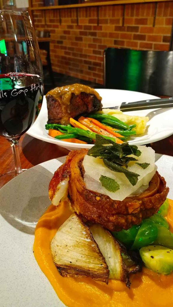 Halls Gap Hotel Bistro Only1invillage