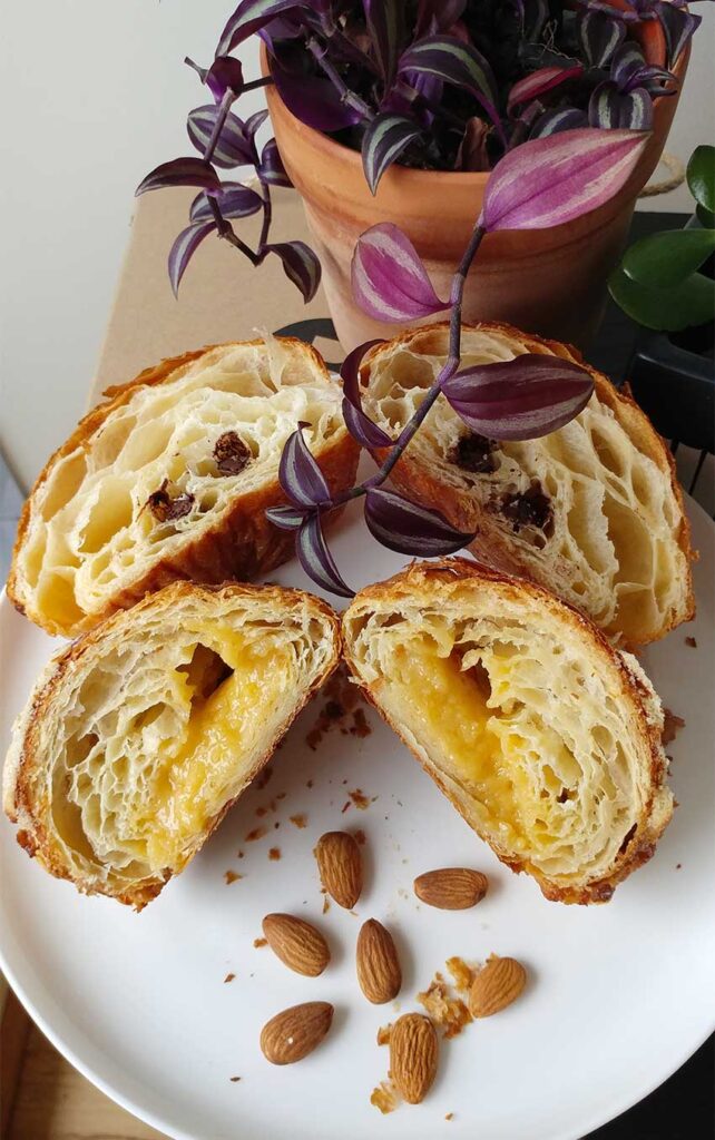 Their pain au chocolat had a mini chocolate brownie on top - talk about death by chocolate. The lamination was good and there was a decent strip of chocolate inside.