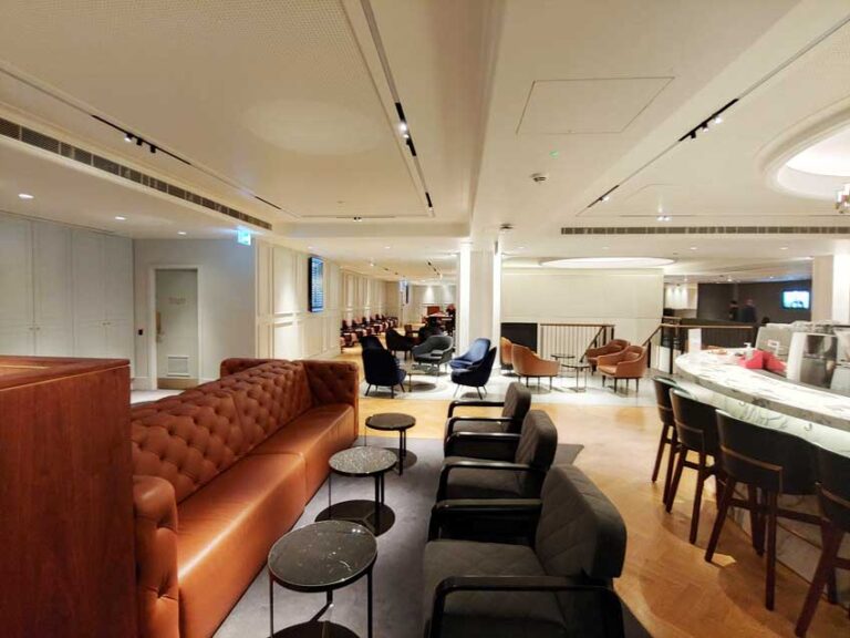 Qantas Lounge London Heathrow Fab Or Drab? Lounge Review